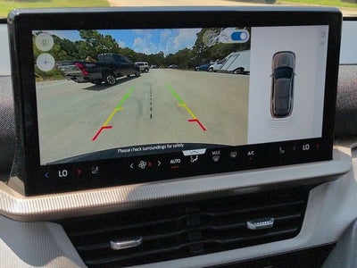 2025 Ford Explorer Active 4WD