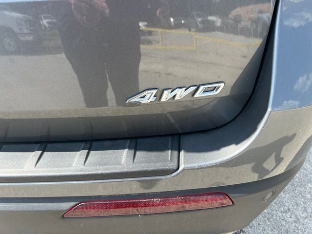 2025 Ford Explorer Active 4WD