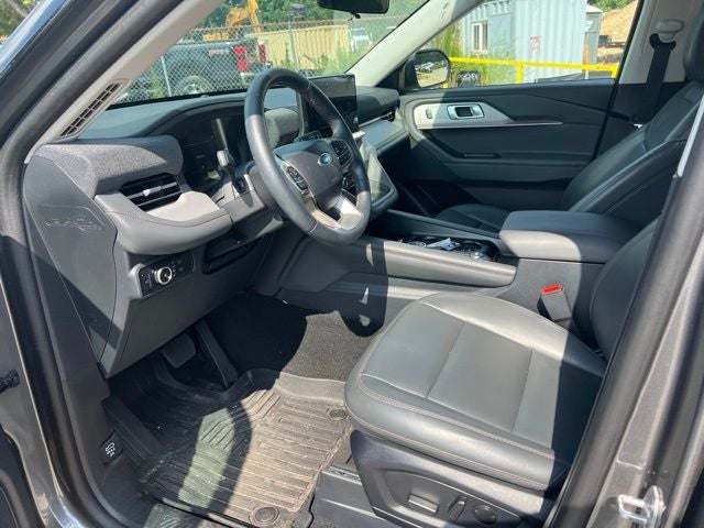 2025 Ford Explorer Active 4WD