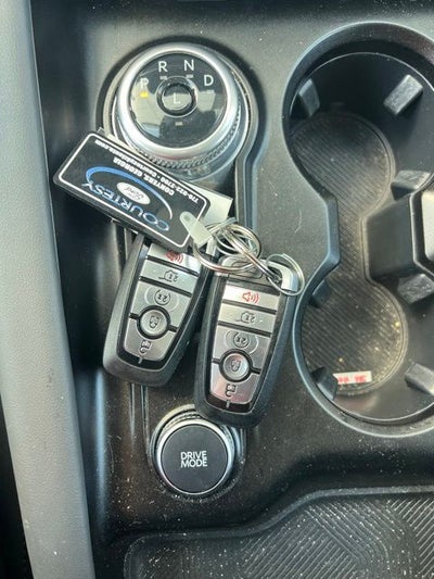 2025 Ford Explorer Active 4WD