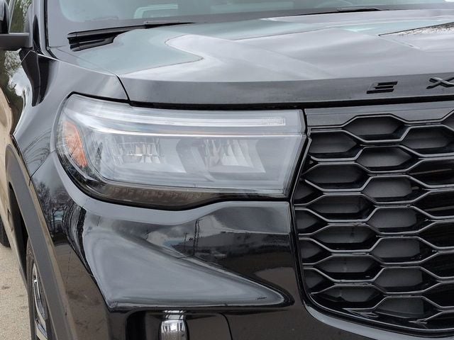 2025 Ford Explorer ST-Line 4WD