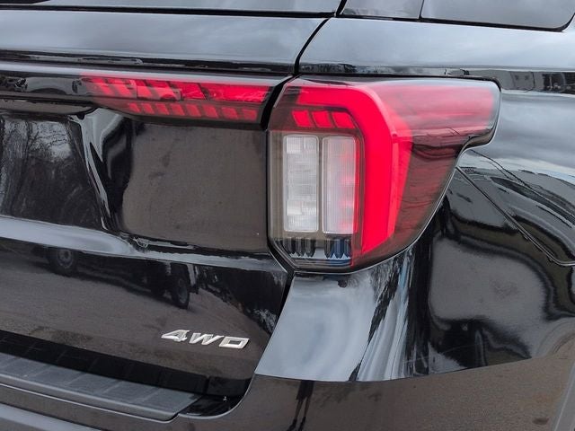 2025 Ford Explorer ST-Line 4WD