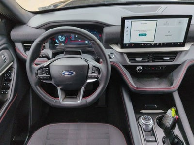 2025 Ford Explorer ST-Line 4WD