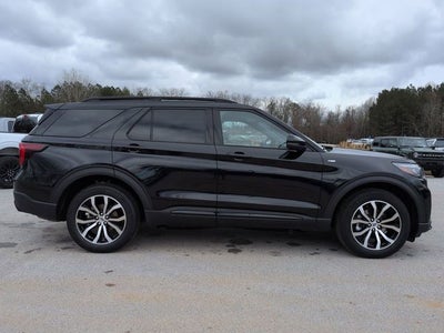 2025 Ford Explorer ST-Line 4WD