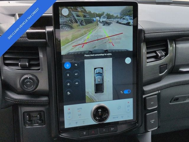 2025 Ford F-150 Lightning Flash