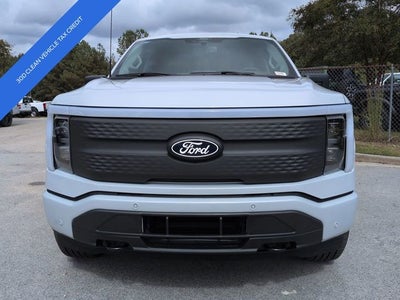 2025 Ford F-150 Lightning Flash