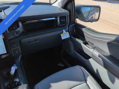 2025 Ford F-150 Lightning Flash