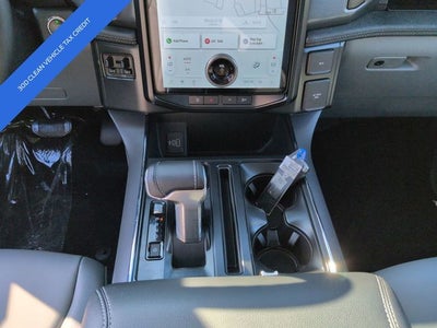 2025 Ford F-150 Lightning Flash