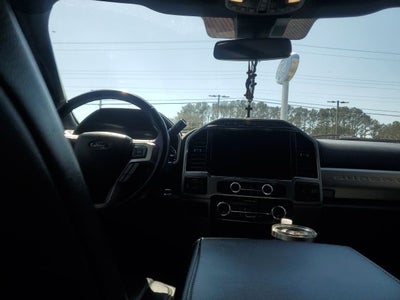 2022 Ford F-250SD Lariat 4WD FX4