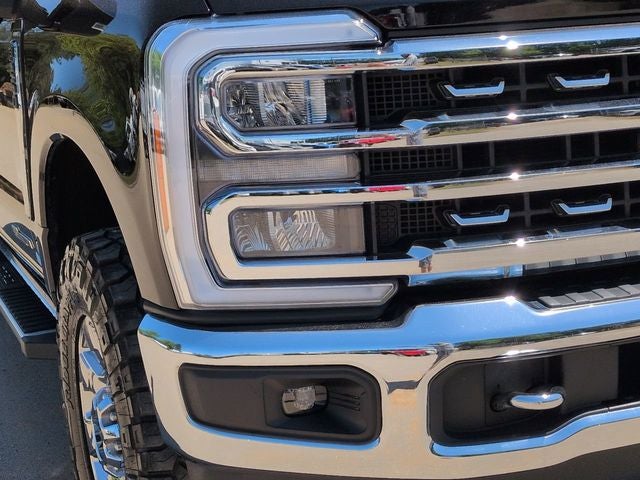 2023 Ford F-250SD Lariat 4WD FX4