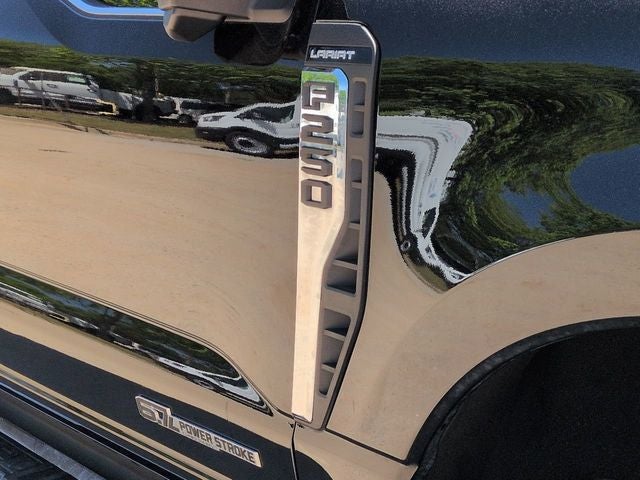 2023 Ford F-250SD Lariat 4WD FX4