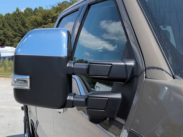 2027 Ford F-350SD Platinum