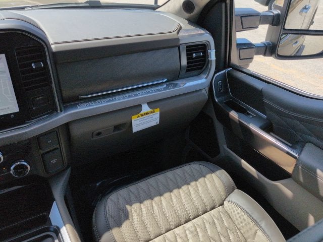 2027 Ford F-350SD Platinum