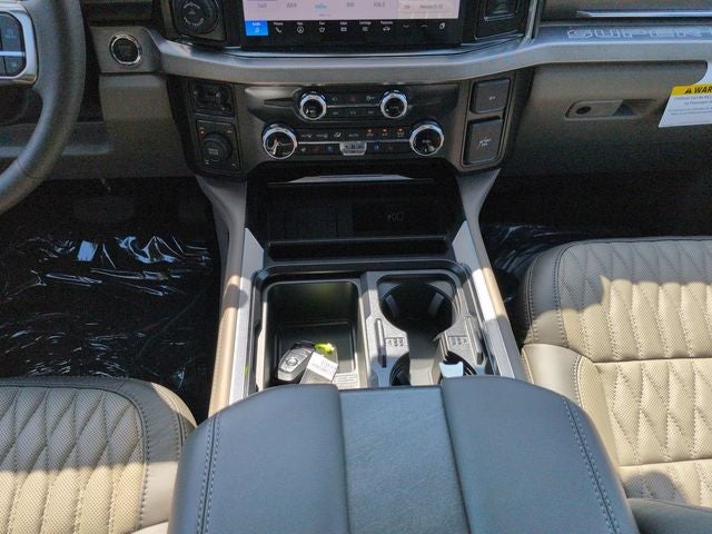 2027 Ford F-350SD Platinum