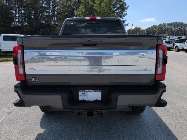 2027 Ford F-350SD Platinum