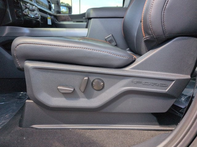 2027 Ford F-350SD Lariat