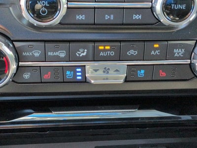 2027 Ford F-350SD Lariat