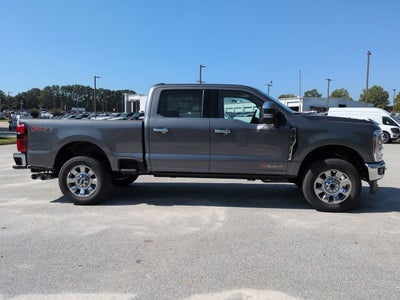 2027 Ford F-350SD Lariat