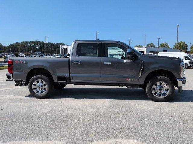 2027 Ford F-350SD Lariat