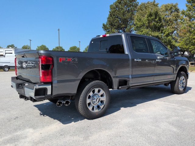 2027 Ford F-350SD Lariat