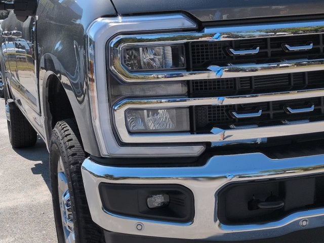 2027 Ford F-350SD Lariat