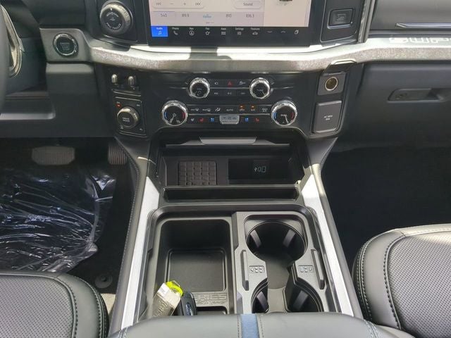 2025 Ford F-350SD Platinum