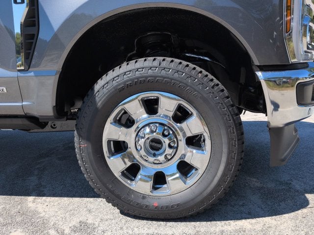 2027 Ford F-350SD Lariat