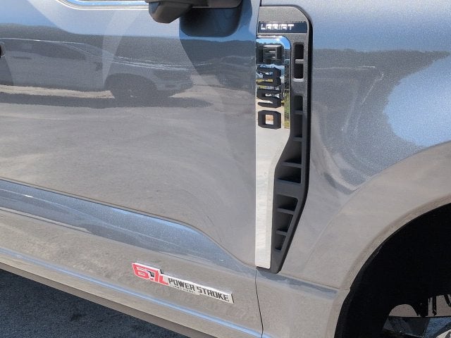 2027 Ford F-350SD Lariat