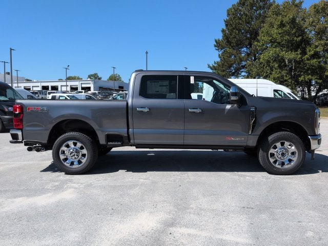 2027 Ford F-350SD Lariat