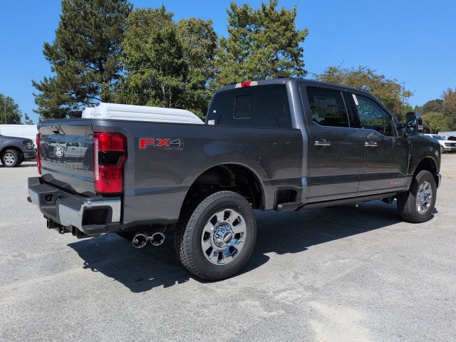 2027 Ford F-350SD Lariat