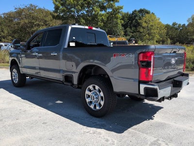 2027 Ford F-350SD Lariat