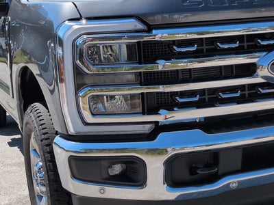 2027 Ford F-350SD Lariat