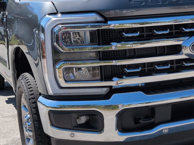2027 Ford F-350SD Lariat