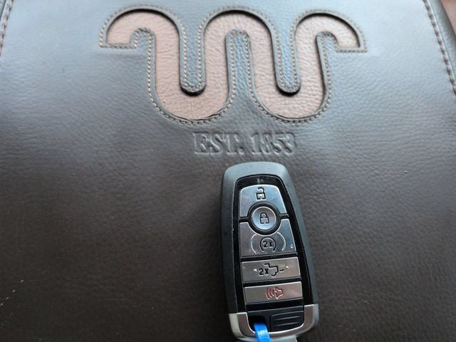 2025 Ford F-350SD King Ranch 4WD FX4
