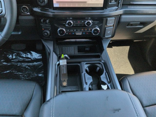 2027 Ford F-350SD Lariat DRW