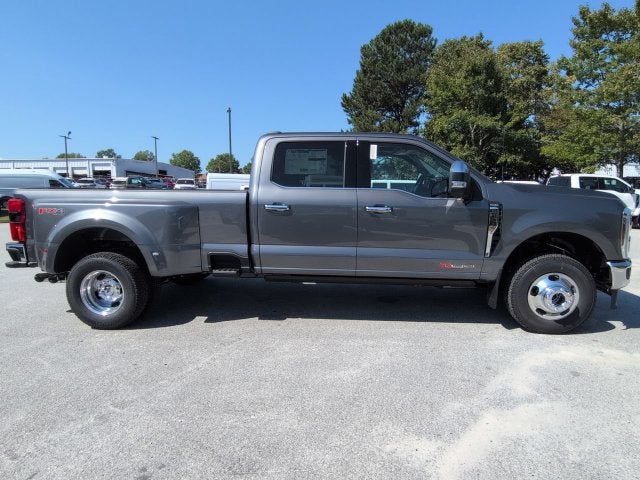 2027 Ford F-350SD Lariat DRW