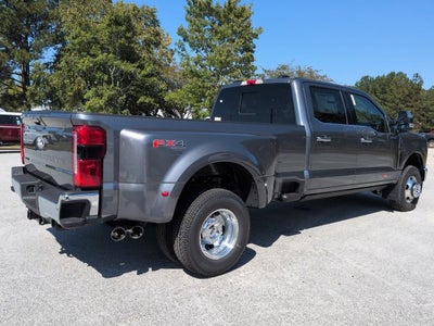 2027 Ford F-350SD Lariat DRW