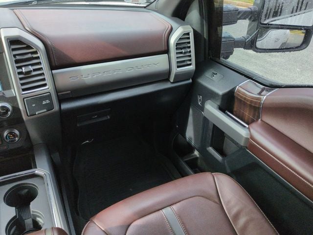 2017 Ford F-350SD Platinum 4WD FX4 DRW DP