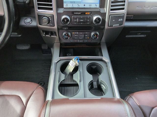 2017 Ford F-350SD Platinum 4WD FX4 DRW DP