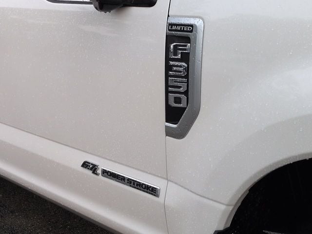 2018 Ford F-350SD Limited DRW 4WD FX4