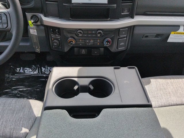 2027 Ford F-350SD XLT