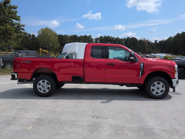 2027 Ford F-350SD XLT