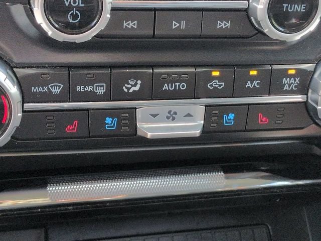 2023 Ford F-150 Lariat 4WD