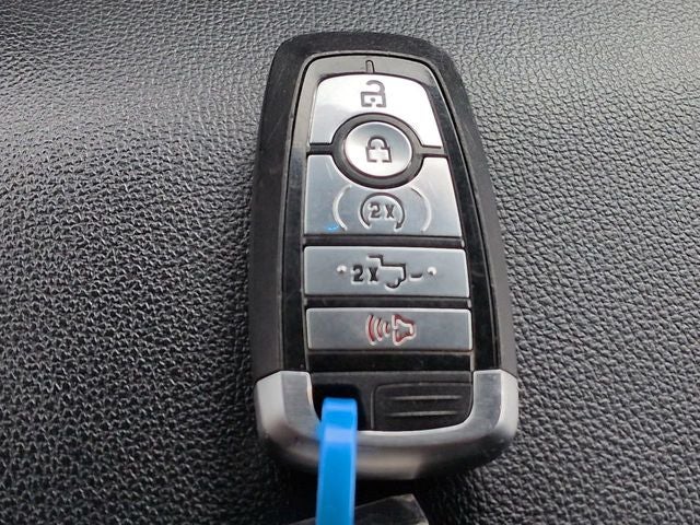 2022 Ford F-150 XLT 4WD FX4