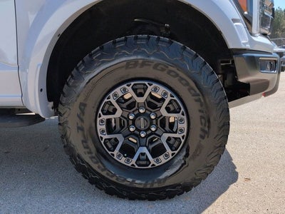 2025 Ford F-150 Raptor R