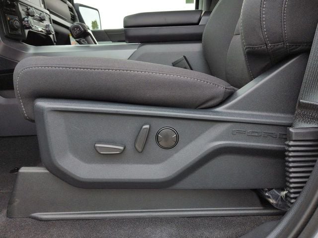 2025 Ford F-150 XLT cc