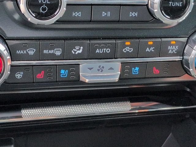 2025 Ford F-150 Lariat 4WD FX4 Hybrid