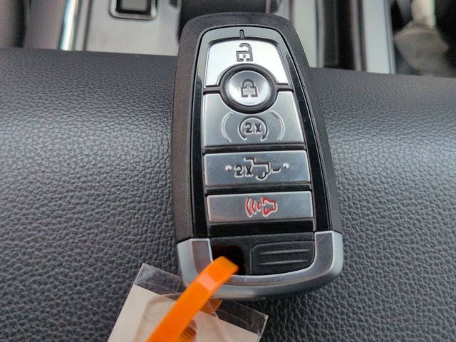 2025 Ford F-150 Lariat 4WD FX4 Hybrid