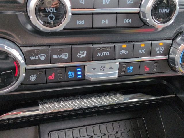 2024 Ford F-150 Platinum 4WD