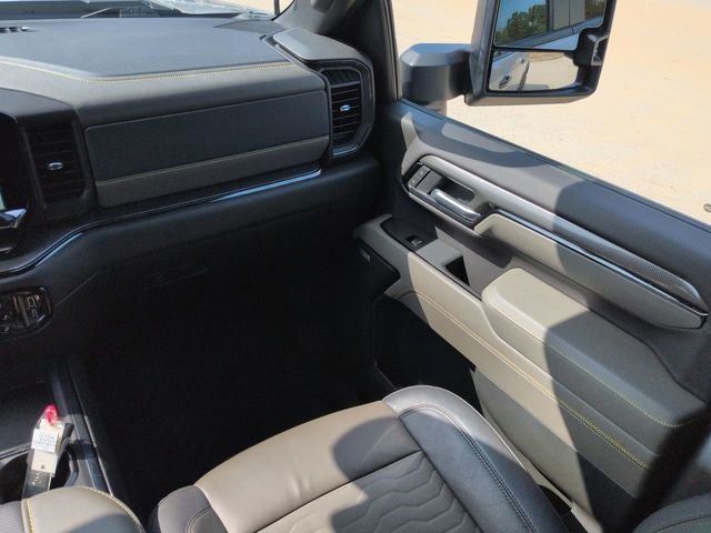 2025 Chevrolet Silverado 2500HD ZR2 4WD Bison